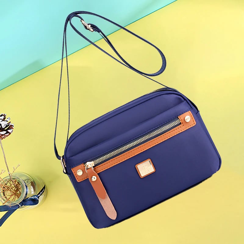 bags : Schoudertas Donkerrood - Slanke Effen Kleur Nylon in Blauw van Pantino