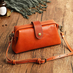 bags : Premium Leather Bag Dames Leer - Lichtbruin in van Pantino