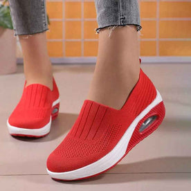 Baskets pour femmes : Comfortabele en lichte damessneakers voor dagelijks wandelen in Rouge van Pantinoshop
