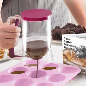 home & garden : Handige Beslag Dispenser - Pannenkoeken & Cupcakes in een Handomdraai - Paars in van Pantino