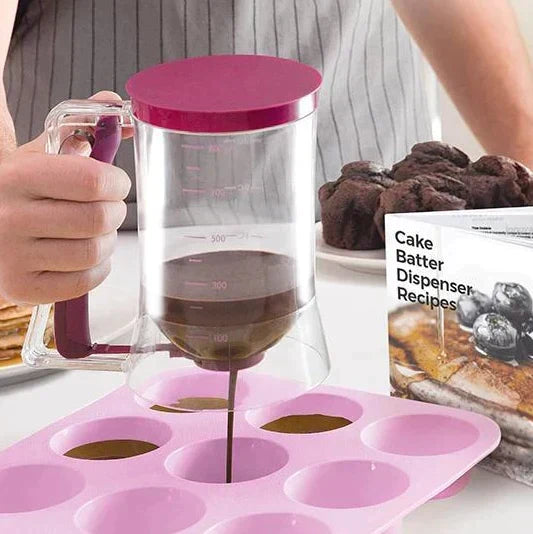 home & garden : Handige Beslag Dispenser - Pannenkoeken & Cupcakes in een Handomdraai - Paars in van Pantino