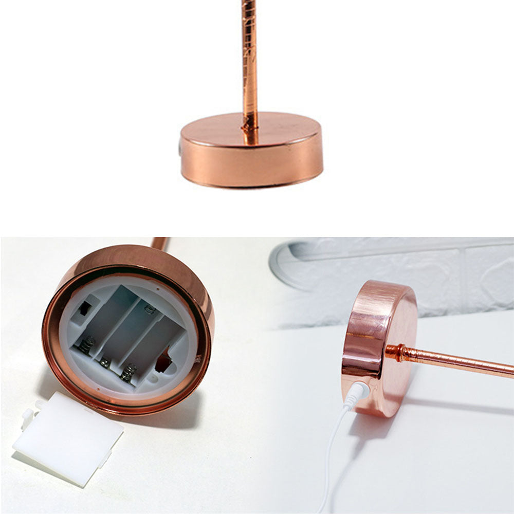 home & garden : Ostrich Nachtlampje - Excentrieke Lamp met Veren & Rosegouden Voet - Roze in van Pantino