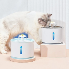 pets : Automatische Drinkfontein voor Huisdieren - Kattendrinkbak Pro - Zilver in van Pantino