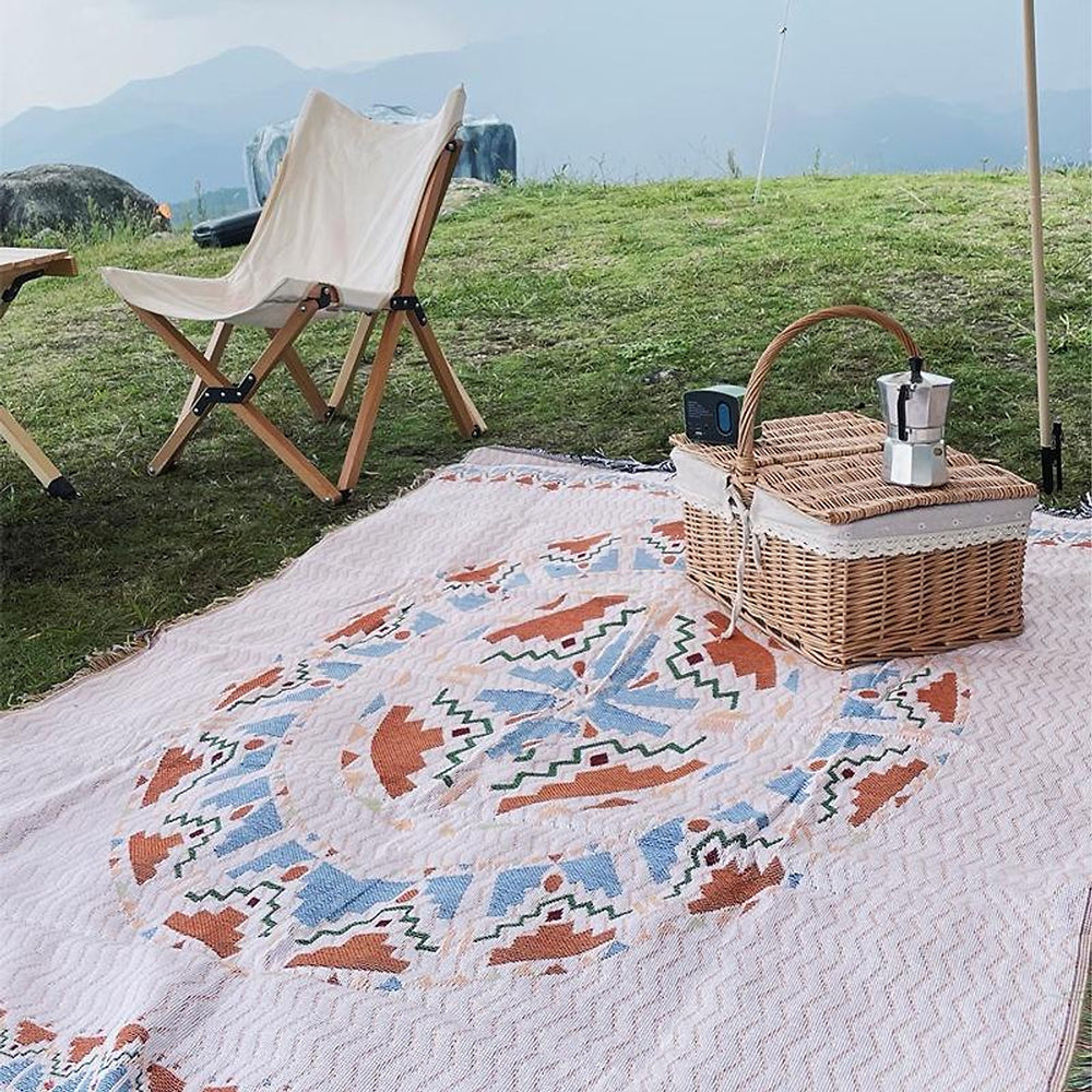 outdoor equipment : Boho Picnic Blanket - Trendy Bohemian Deken voor Je Buitenactiviteiten in van Pantino