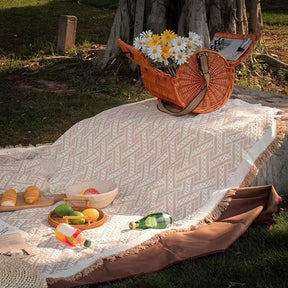 outdoor equipment : Boho Picnic Blanket - Trendy Bohemian Deken voor Je Buitenactiviteiten in van Pantino
