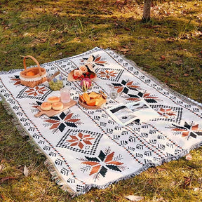outdoor equipment : Boho Picnic Blanket - Trendy Bohemian Deken voor Je Buitenactiviteiten in A van Pantino