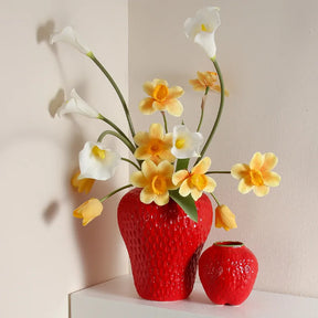 home & garden : Keramiek Vaas Aardbei - Leuke Fruitvorm Woonkamer - Keramiek in van Pantino