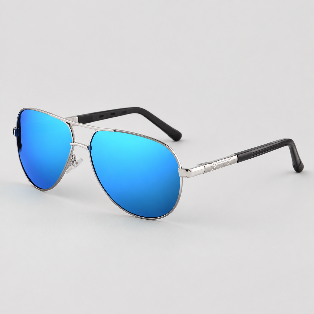ELLA : Heren Zonnebril Gepolariseerd - Aluminium Vintage Zilverzwart in Zwart-zilver met spiegelblauwe glazen van Jeecey.nl