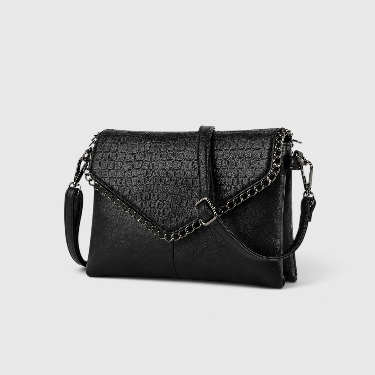Black Crossbody Bag with Chain Detail – Stylish & Versatile