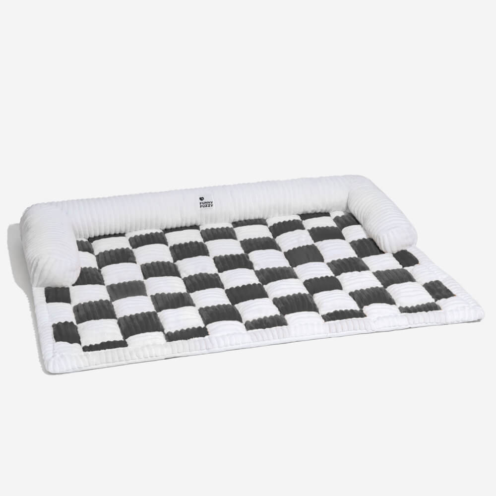 pets : Cream Square Plaid Cozy Dog Mat Furniture Protector Cover in van Pantino