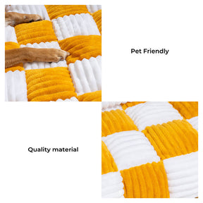 pets : Cream Square Plaid Cozy Dog Mat Furniture Protector Cover in van Pantino