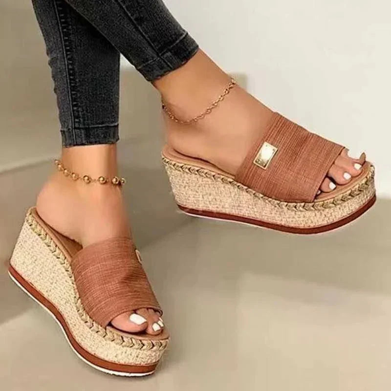 Sandals : Sandalen Dames Zwart - Retro Vintage - Perfect voor die van een Klassieke en Trendy Stijl Houden in Bruin van Pantino