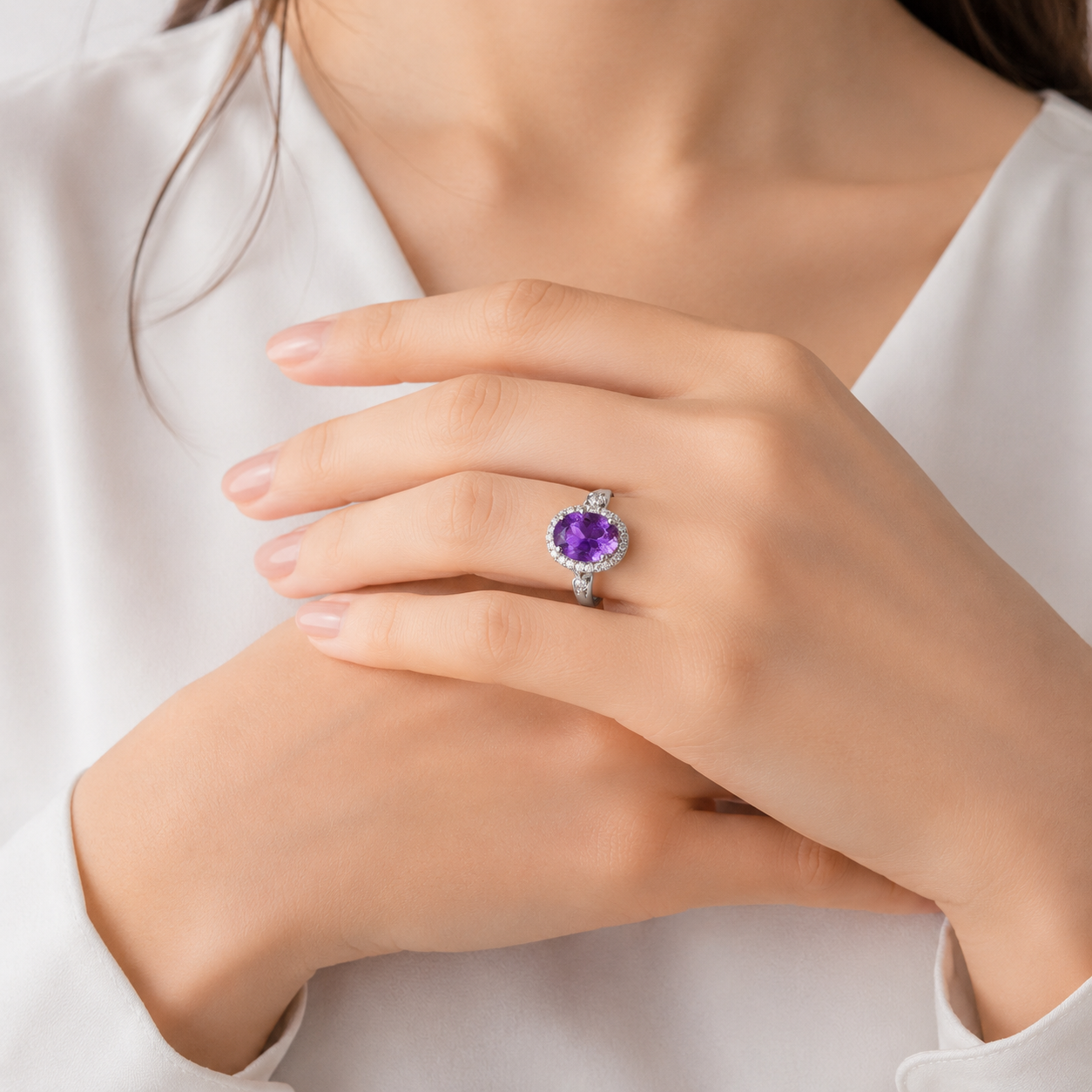 Ring : Damesring met Ovale Edelsteenlook en Verstelbare Ringband in van Pantino