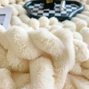 home & garden : Ultime Warme Pluche Deken Sofa - Crème in van Pantino