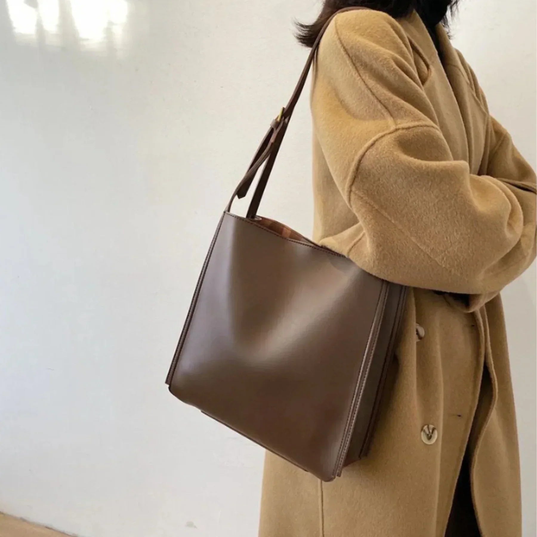bags : Handtas Dames Zwart - RetroChic - Vintage Stijl in van Pantino