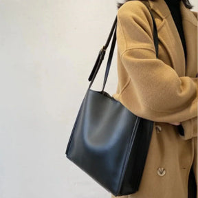 bags : Handtas Dames Zwart - RetroChic - Vintage Stijl in van Pantino