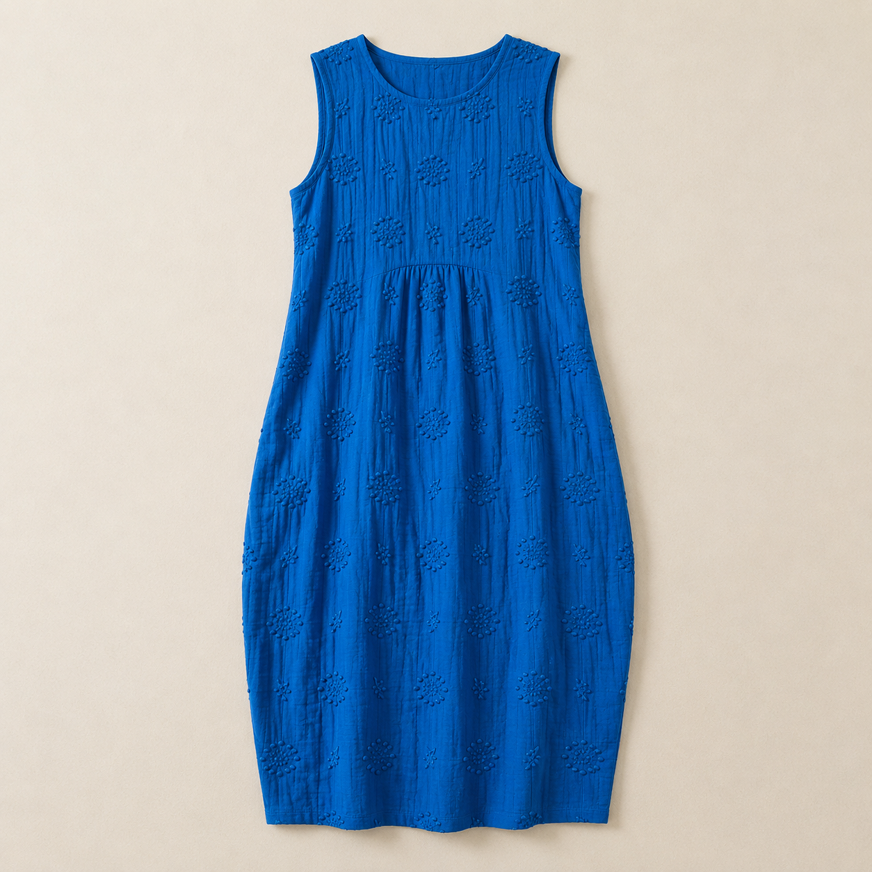 Vrouwen mode : Élodie | Elegante oversized mouwloze jurk met borduursels voor een verfijnde look in Blauw van Pantino