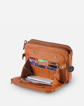 bags : Leren Schoudertas Pu Leer - Bruin in van Pantino