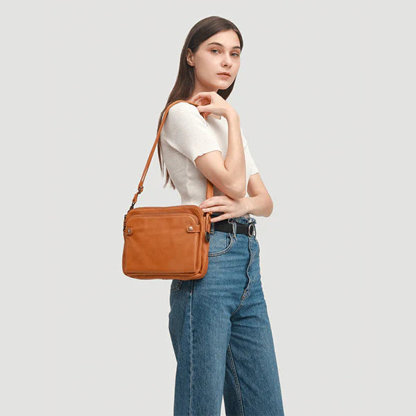 bags : Leren Schoudertas Pu Leer - Bruin in van Pantino
