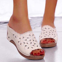 Sandals : Sandalen Dames Bruin - Orthopedische - Perfect voor Dagelijks Comfort en Ergonomische Ondersteuning in Wit van Pantino