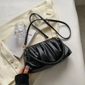 bags : Schoudertas Zwart - Elegante Geplooide in Zwart van Pantino