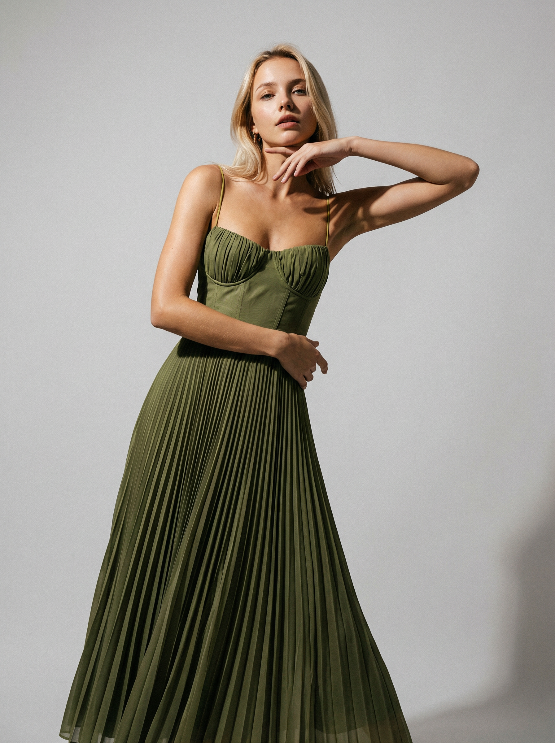 Dresses : Elegante geplooide damesjurk met dunne bandjes - Zomerse midi-jurk in van Pantinoshop