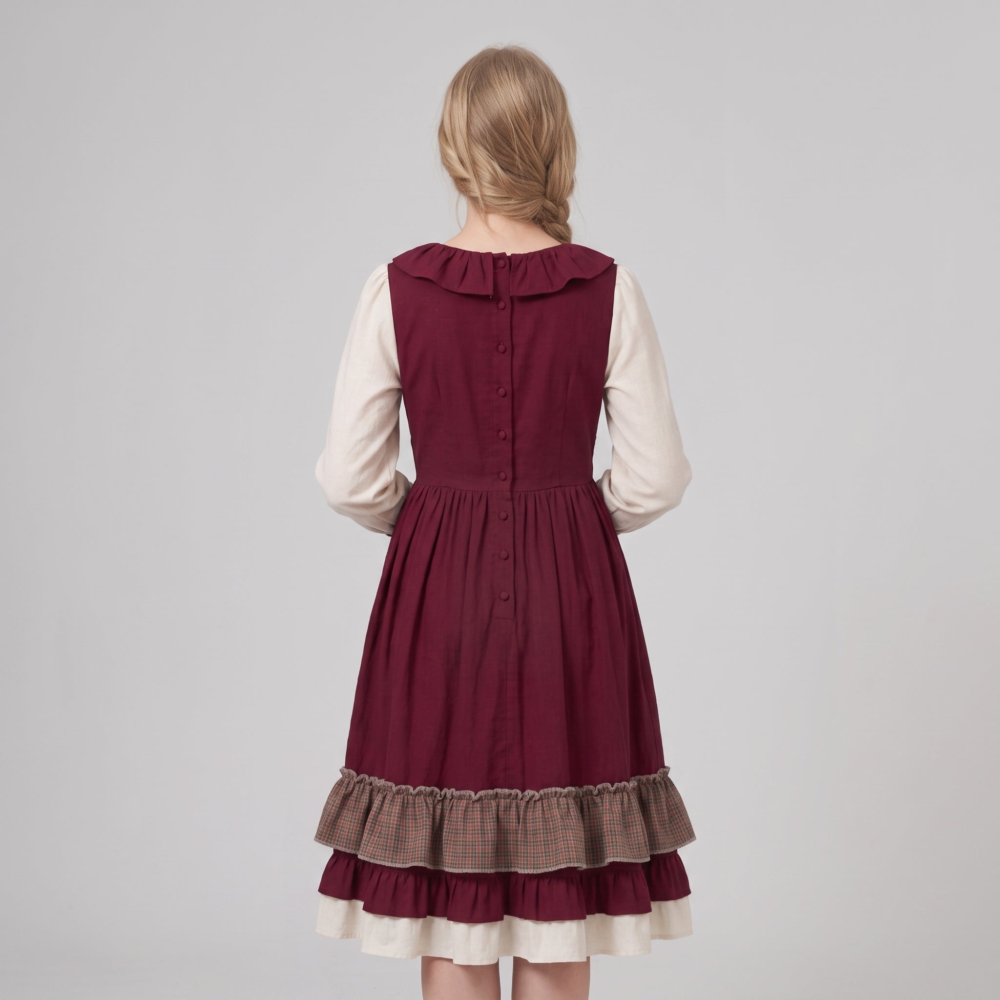 Gifts – Seasonal – Oktoberfest : Dames dirndl jurk - Rood geborduurd, klassieke A-lijn in van Steiner-boutique