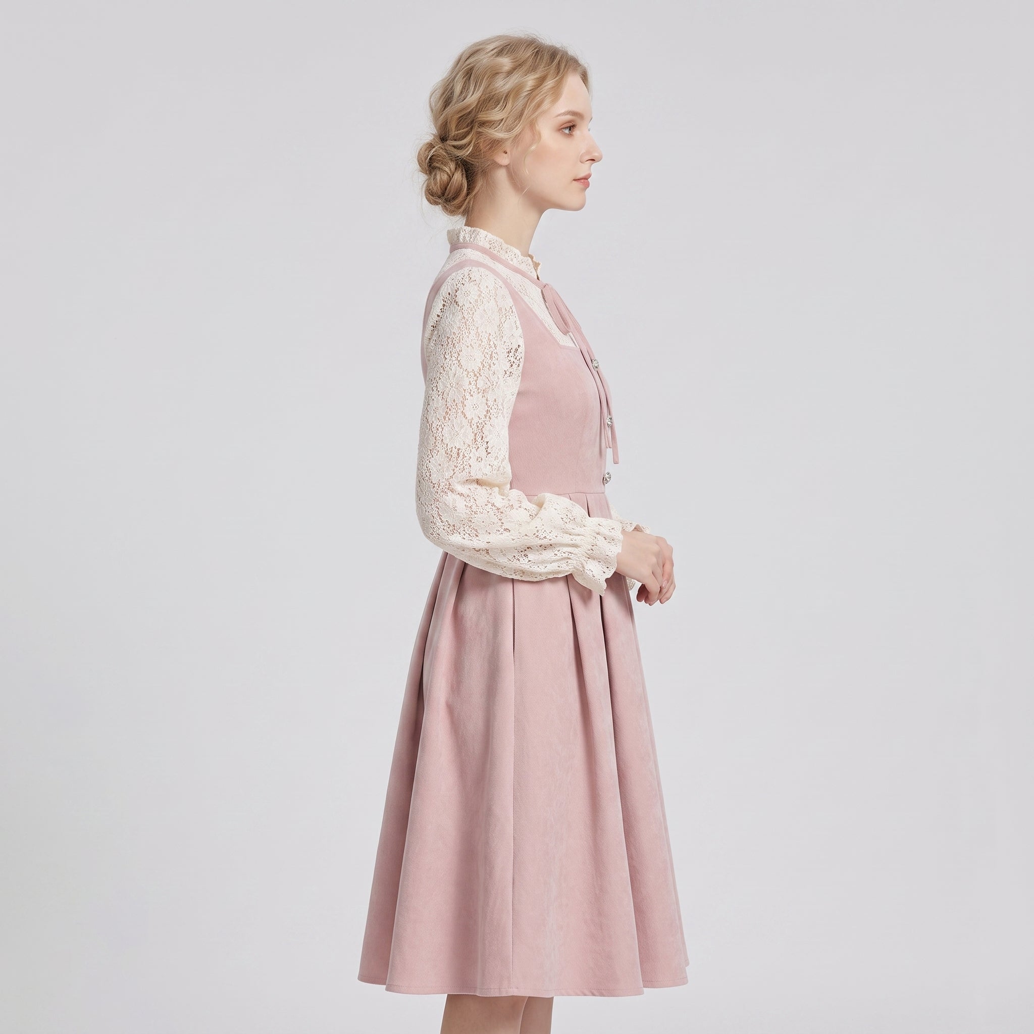 Gifts – Seasonal – Oktoberfest : Dames dirndl roze A-lijn, hartvormige halslijn en borduurwerk in van Steiner-boutique