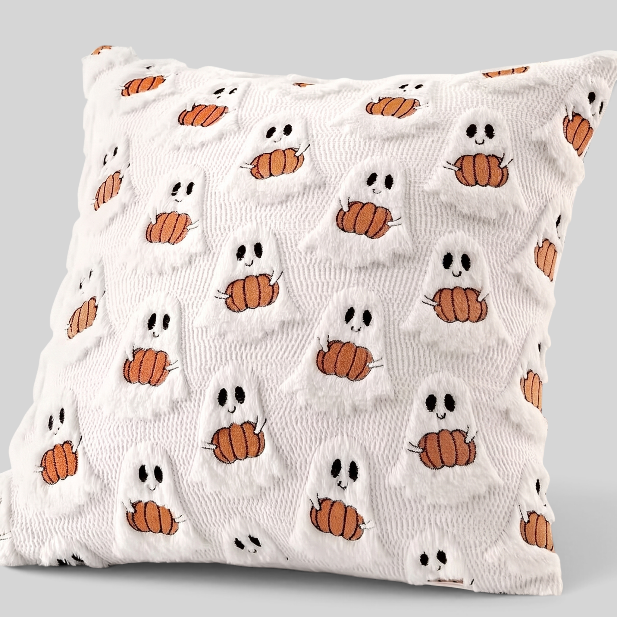 Gifts – Seasonal – Halloween : Halloween Kussenhoes met Geesten- en Pompoenmotief in Beige van Pantinoshop