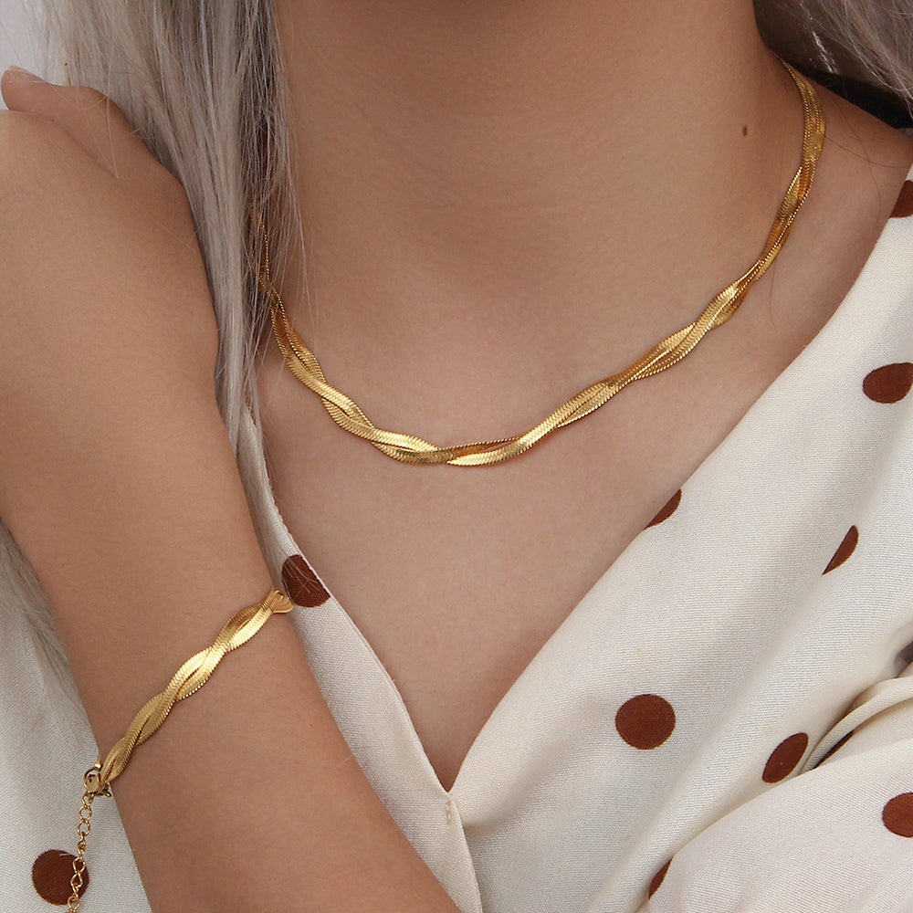 Jewelry Set : Juwelen Set Goud - Visgraat Ketting en Armband - Goudkleurig in Goude Set van Pantino