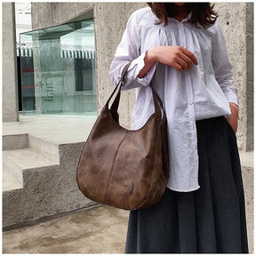 bags : Miranda Handbag coffee - Tas in van Pantino