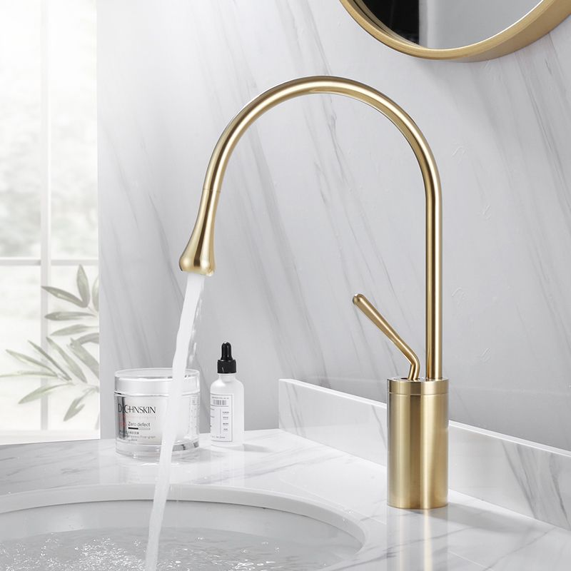 home & garden : Wastafelkraan Druppel Stijl Badkamer Draaibare Waterval Kranen - Goud Geborsteld Kort in van Pantino