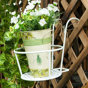 home & garden : IJzeren Kunst Hangende Mand - Zwart in van Pantino