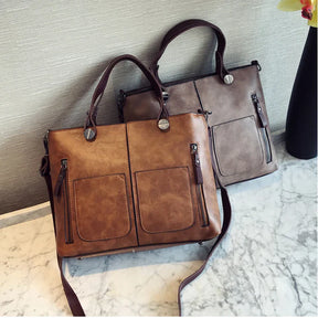 bags : Schoudertas Dames Zwart - VintageVogue Luxe in van Pantino