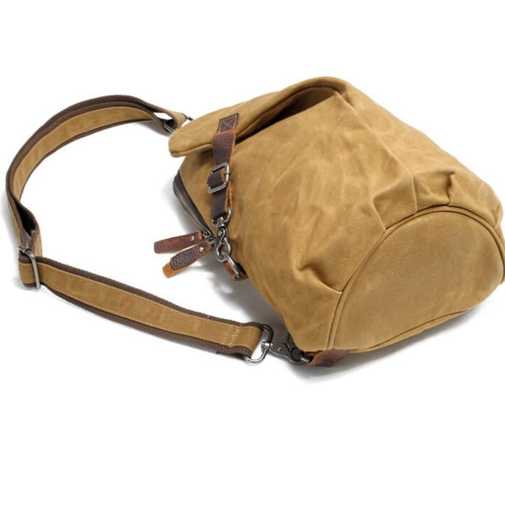 bags : Crossbody tas voor dames, zwart leer, verstelbare riem, ideaal voor dagelijks gebruik in van Pantino