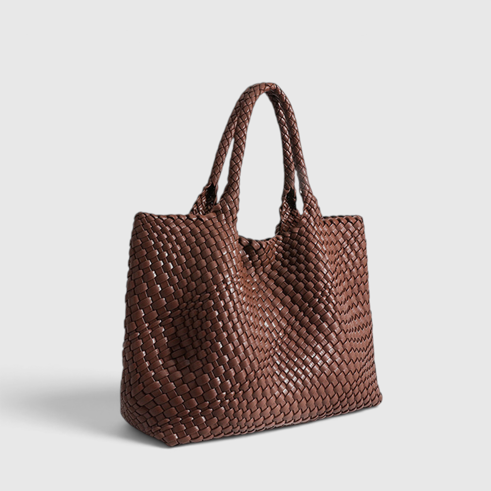 Woven Tote Bag – Luxury Handbag with Spacious Design