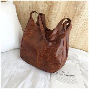 bags : Miranda Handbag coffee - Tas in van Pantino