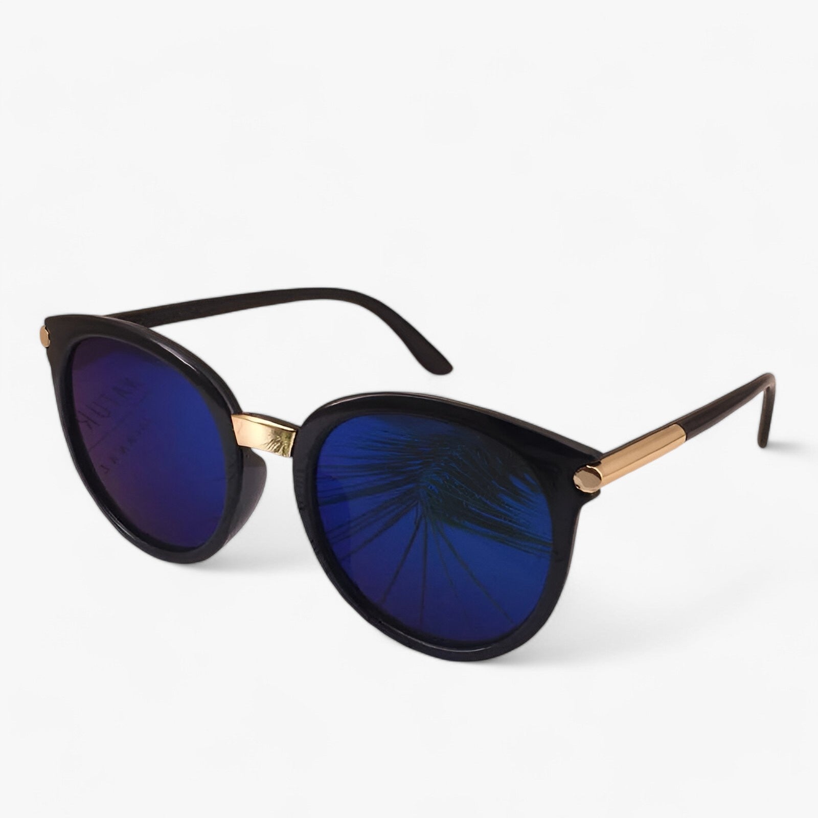 Sunglasses : Zonnebril Dames Zwart - Vintage Leren Zonnebrillen UV400 - Stijl & Bescherming in Blauw van Pantino