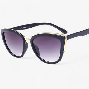Sunglasses : Cat-Eye Zonnebril Dames - Vintage Stijl en UV400 Bescherming in NoirGris van Pantino