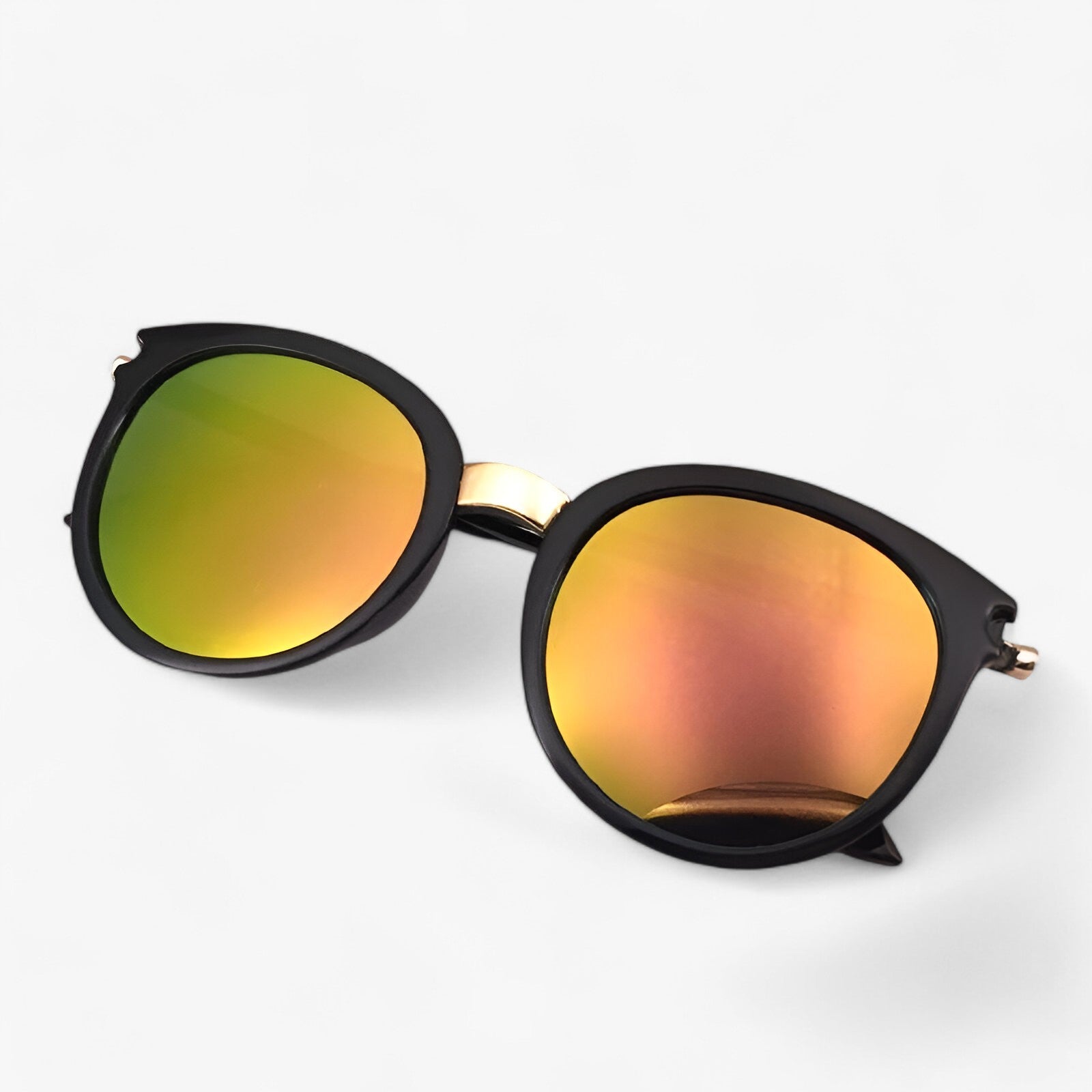 Sunglasses : Zonnebril Dames Zwart - Vintage Leren Zonnebrillen UV400 - Stijl & Bescherming in Roze van Pantino