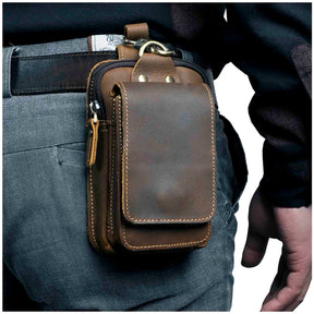 Belt Bag : Heuptasje voor heren in zwart leer – Elegant en praktisch voor dagelijks gebruik in brun foncé van Pantino