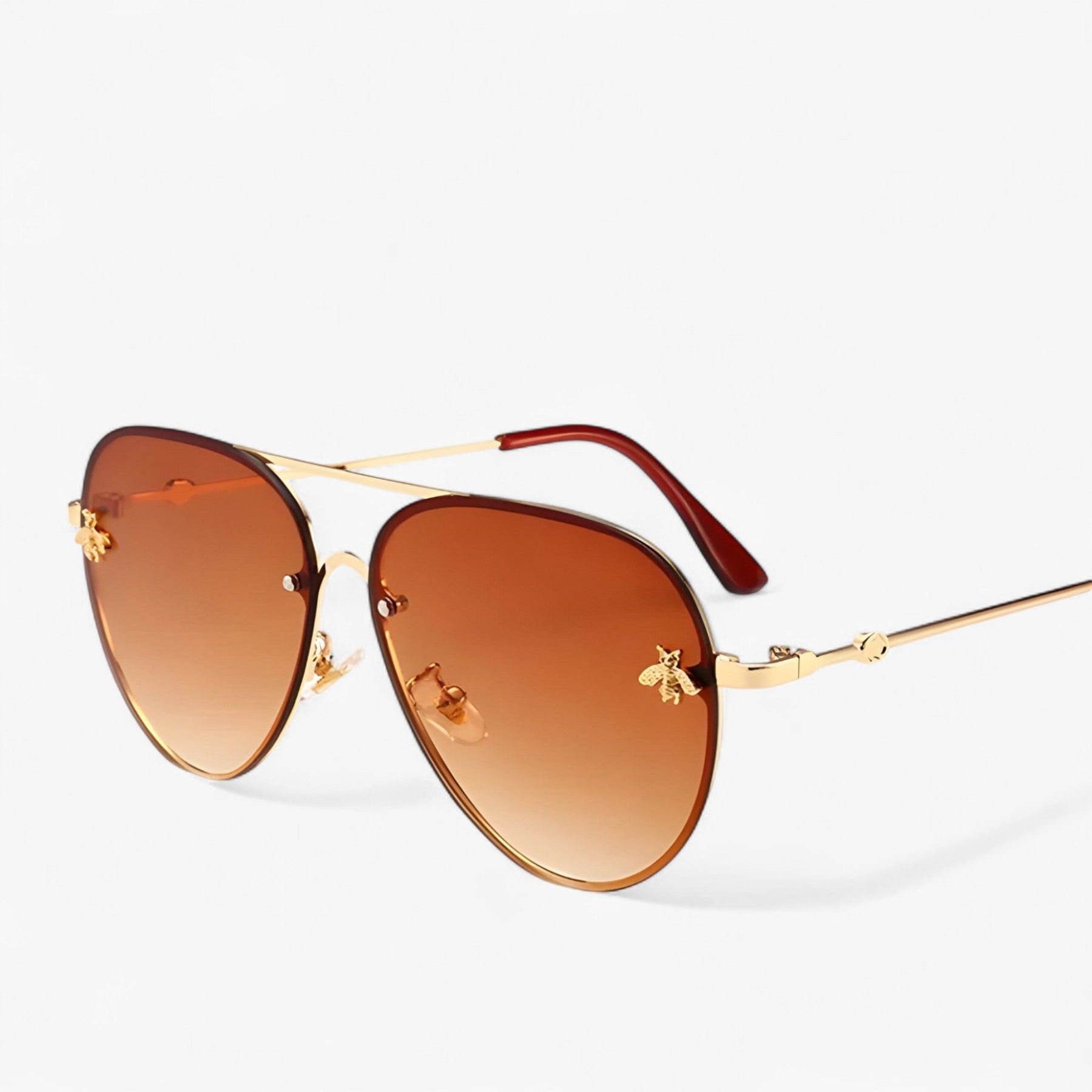 Sunglasses : Bee Pilot Vintage Zonnebrillen met Metalen Montuur - Goud Zilver in gouden thee van Pantino