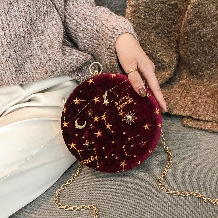 bags : Clutch Zwart - Sterrenstelsel Fashion Fluweel in van Pantino