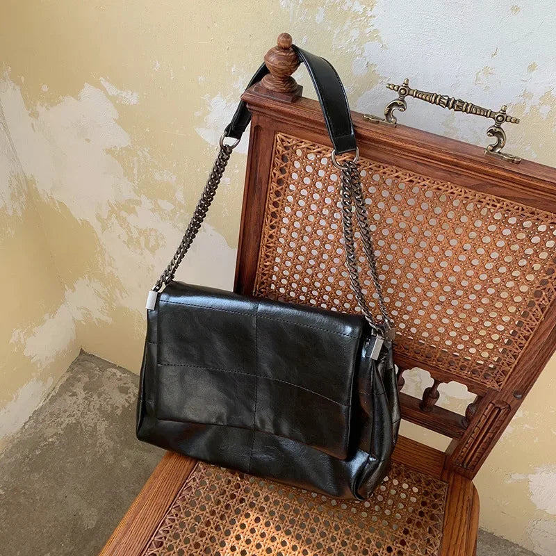 bags : PU-Leren Schoudertas Dames - Duurzame Elegante Klepsluiting - PU-Leer in van Pantino