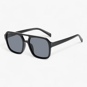 Sunglasses : Vintage Vierkante Zonnebril Dames Zwart - Stijlvolle Oogbescherming - UV400 in van Pantino