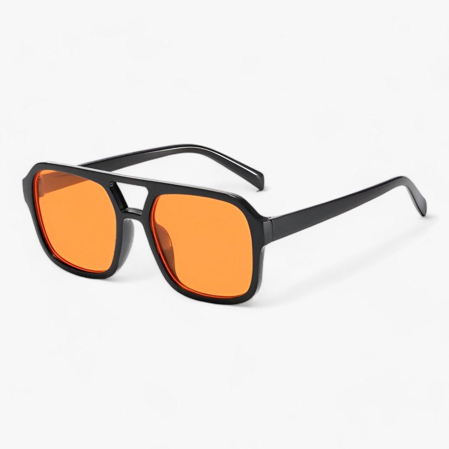 Sunglasses : Vintage Vierkante Zonnebril Dames Zwart - Stijlvolle Oogbescherming - UV400 in Oranje van Pantino