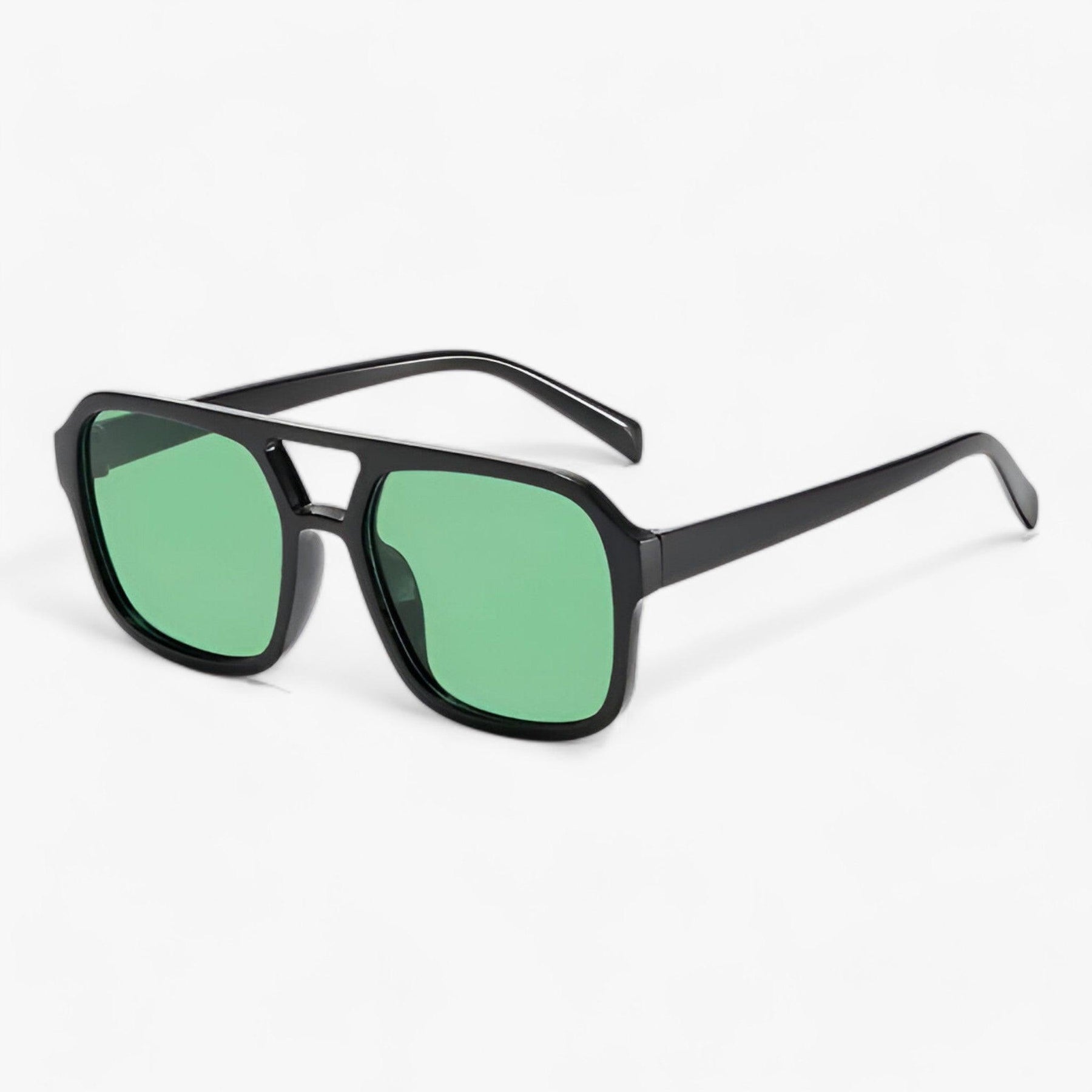 Sunglasses : Vintage Vierkante Zonnebril Dames Zwart - Stijlvolle Oogbescherming - UV400 in Groen van Pantino