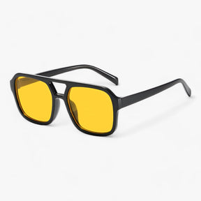 Sunglasses : Vintage Vierkante Zonnebril Dames Zwart - Stijlvolle Oogbescherming - UV400 in Geel van Pantino