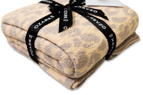 home & garden : Luxe Dierenprint Plaid - Premium Animal Print Woondeken - Verhoogt de Glamour in Je Kamer met Luxe Textuur in Grijs + Ivoor van Pantino