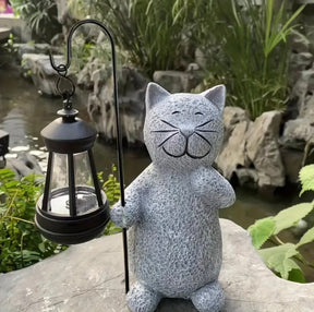 home & garden : De Tuin Kat - Een Nieuwe Vriend in de Tuin in van Pantino
